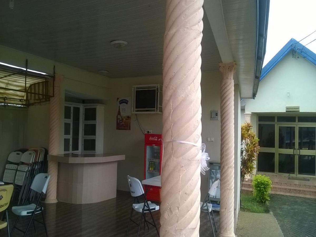Hotel Francilia Cape Coast Dış mekan fotoğraf